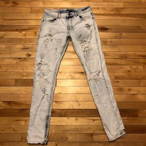 Y&R ripped jeans